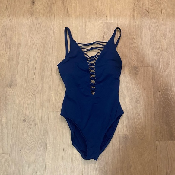 Bleu Rod Beattie One Piece - Picture 2 of 4